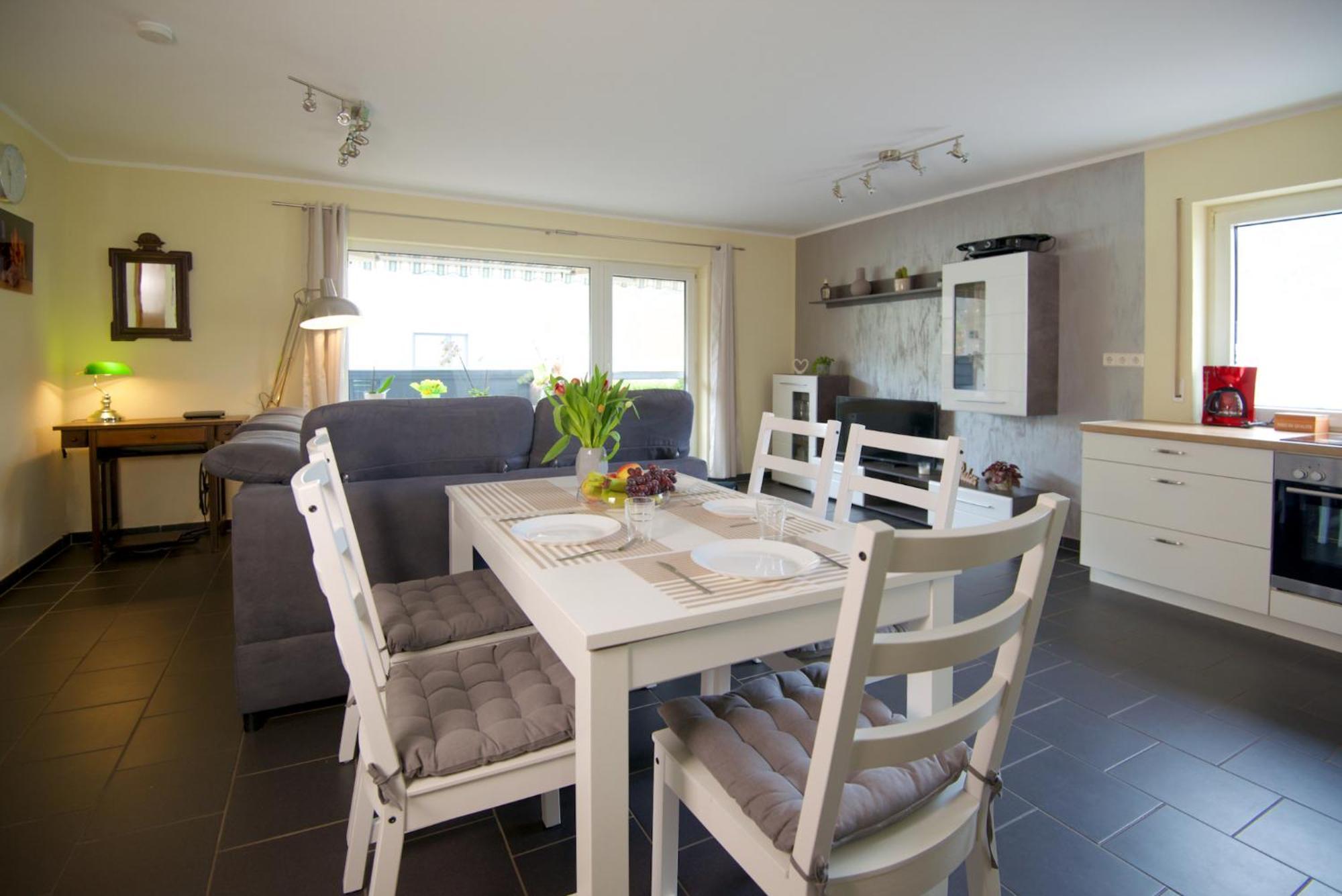 Moseleule Apartment *